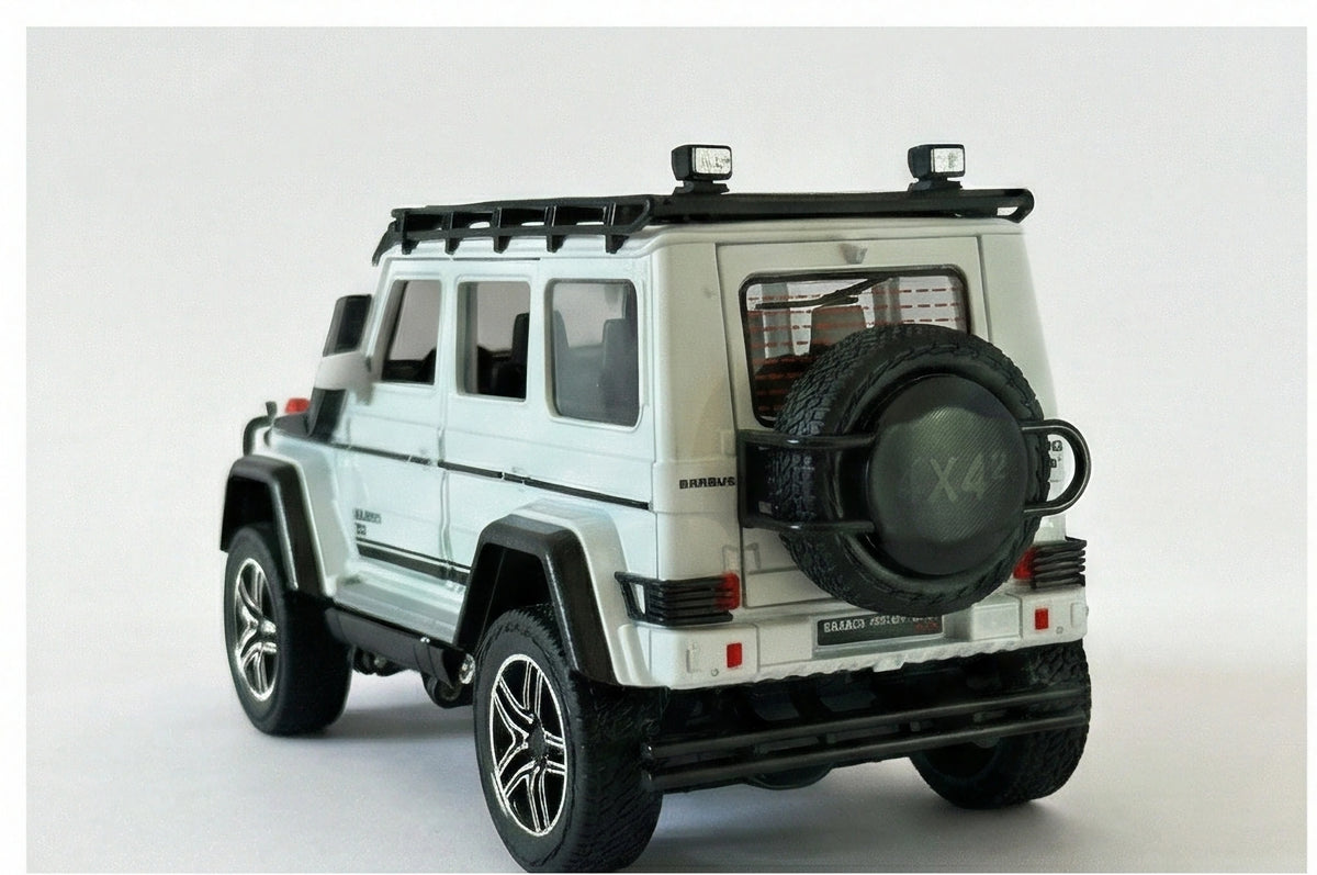 G-Wagon 1:24 Scale Boxy Luxury SUV Diecast Model Car by Jinlifang — Metal Body Collector Display
