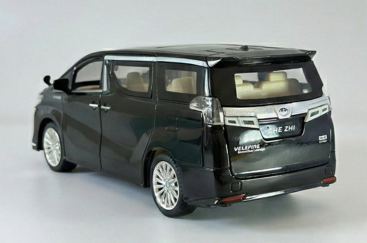 Toyota Vellfire 1:24 Diecast Model Car by Che Zhi — Collector Display Metal Body