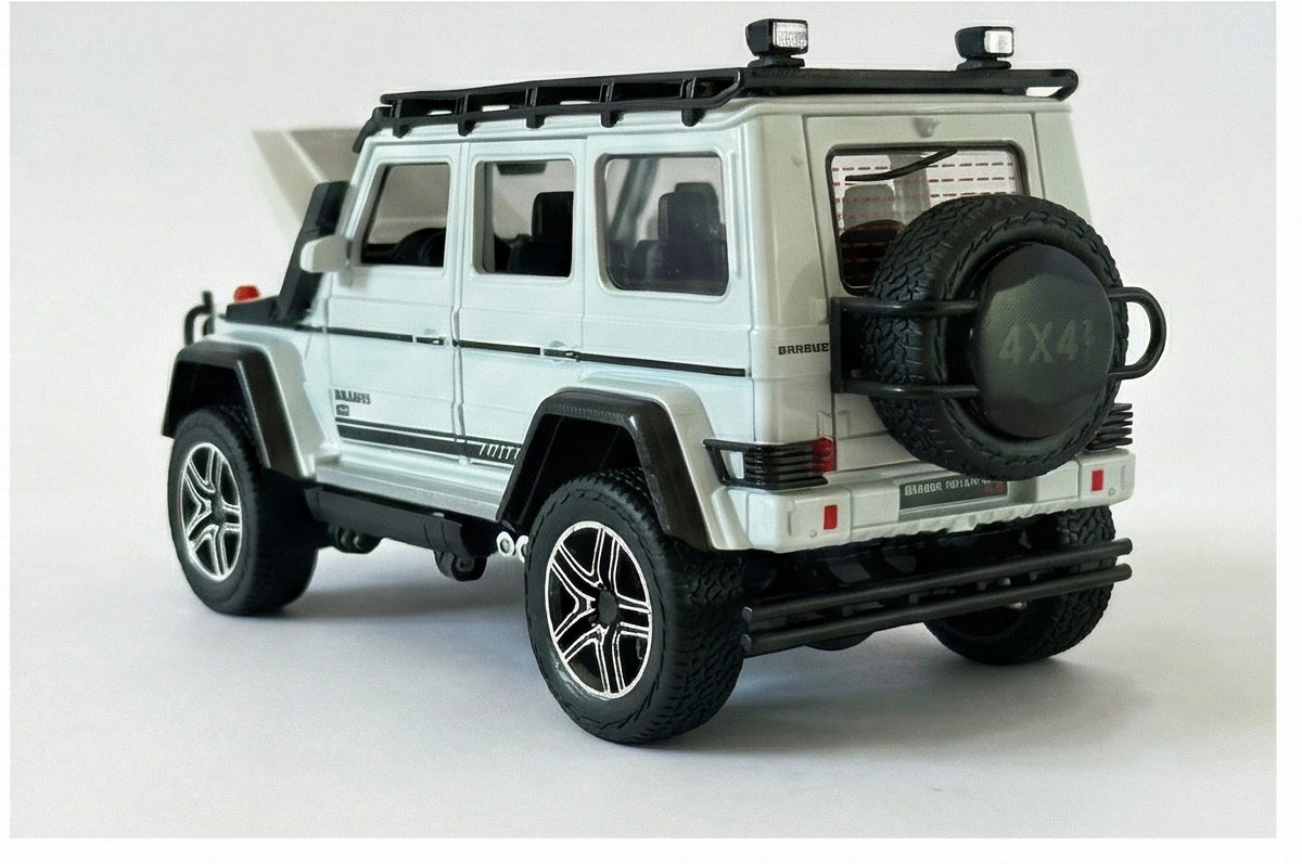G-Wagon 1:24 Scale Boxy Luxury SUV Diecast Model Car by Jinlifang — Metal Body Collector Display
