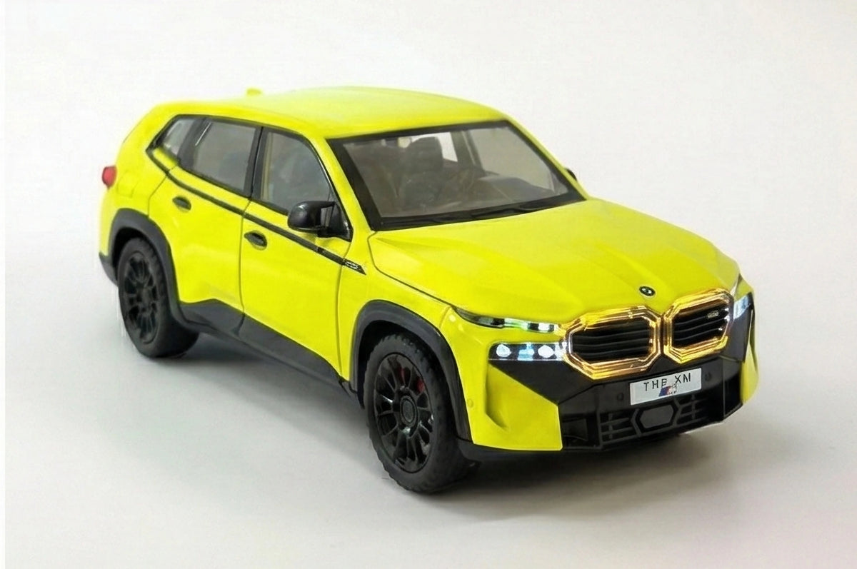 BMW XM 1:24 Scale Luxury Performance SUV Diecast Model Car Green by Jinlifang — Metal Body Collector Display