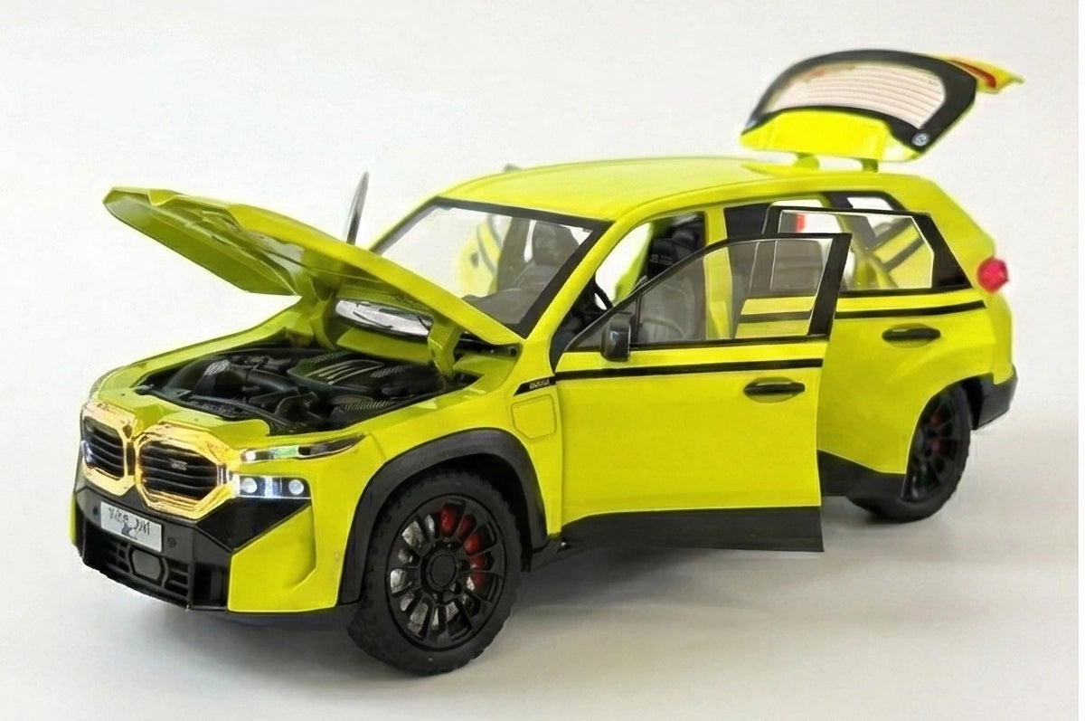 BMW XM 1:24 Scale Luxury Performance SUV Diecast Model Car Green by Jinlifang — Metal Body Collector Display