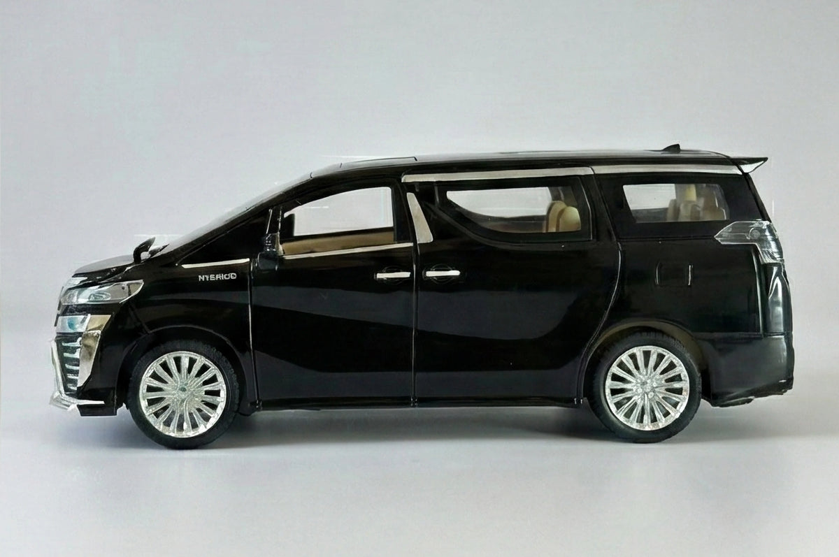 Toyota Vellfire 1:24 Diecast Model Car by Che Zhi — Collector Display Metal Body